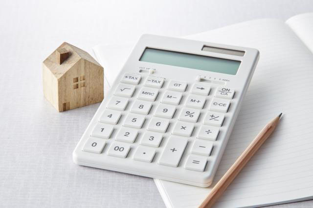 社宅控除の仕組みとは？課税・非課税の判断基準や計算・仕訳方法も解説