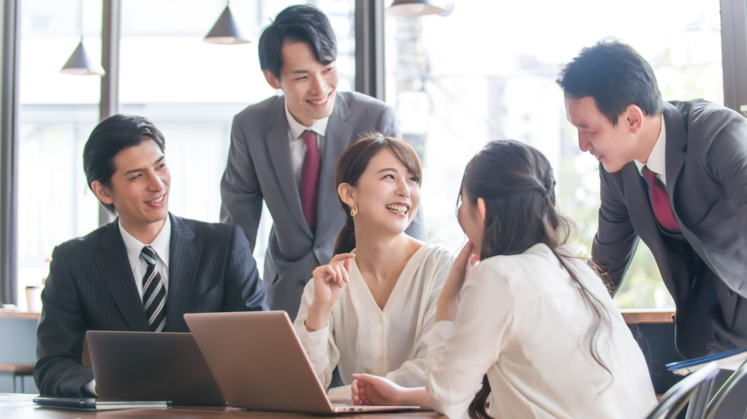 活気あふれる社員たち